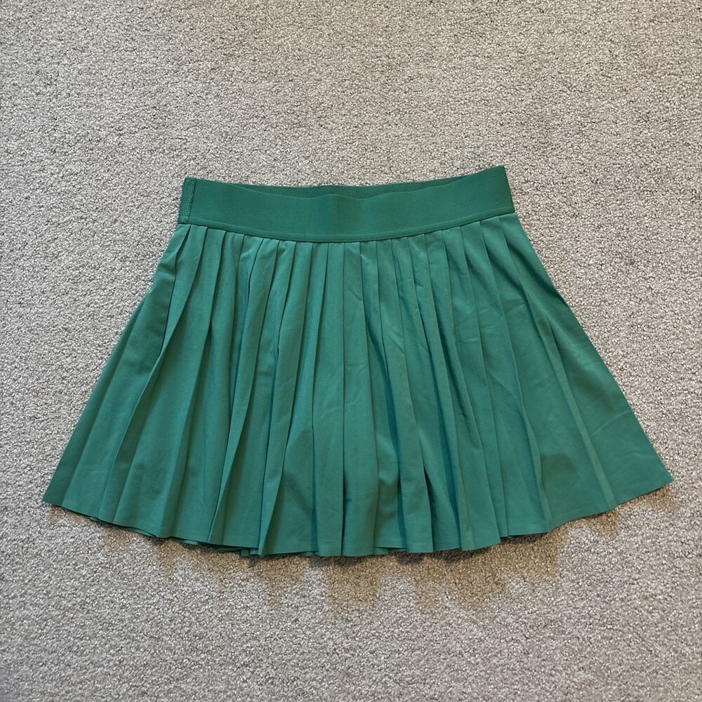Aritzia Golden Pleated Pull-On Skort w/ Pockets Green Women’s Sz S Tennis Skirt